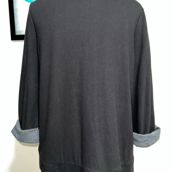 Maurice’s Jersey Women's Black Blazer with Grey Rolled Sleeves Size Large - Picture 4 of 10